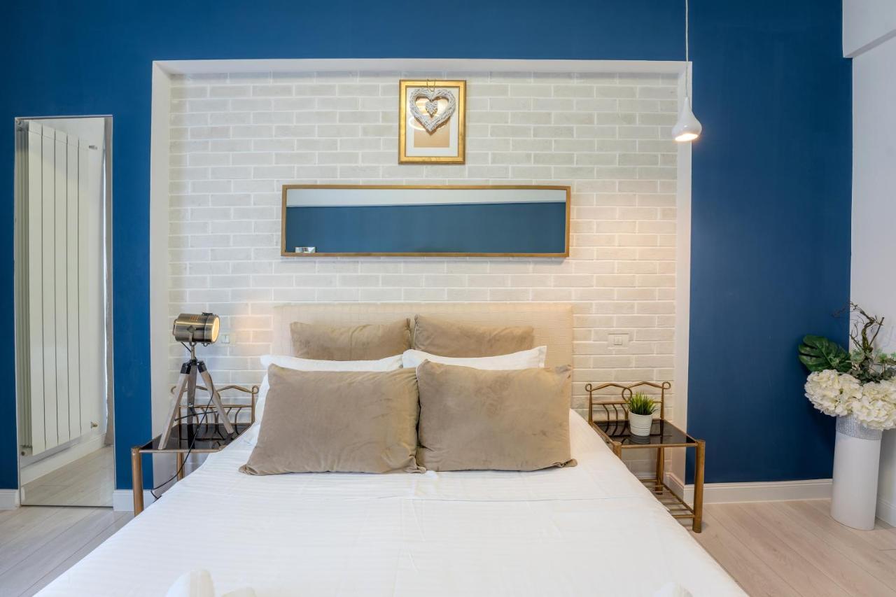 Metropole Apartments - Old City Bukares Bagian luar foto