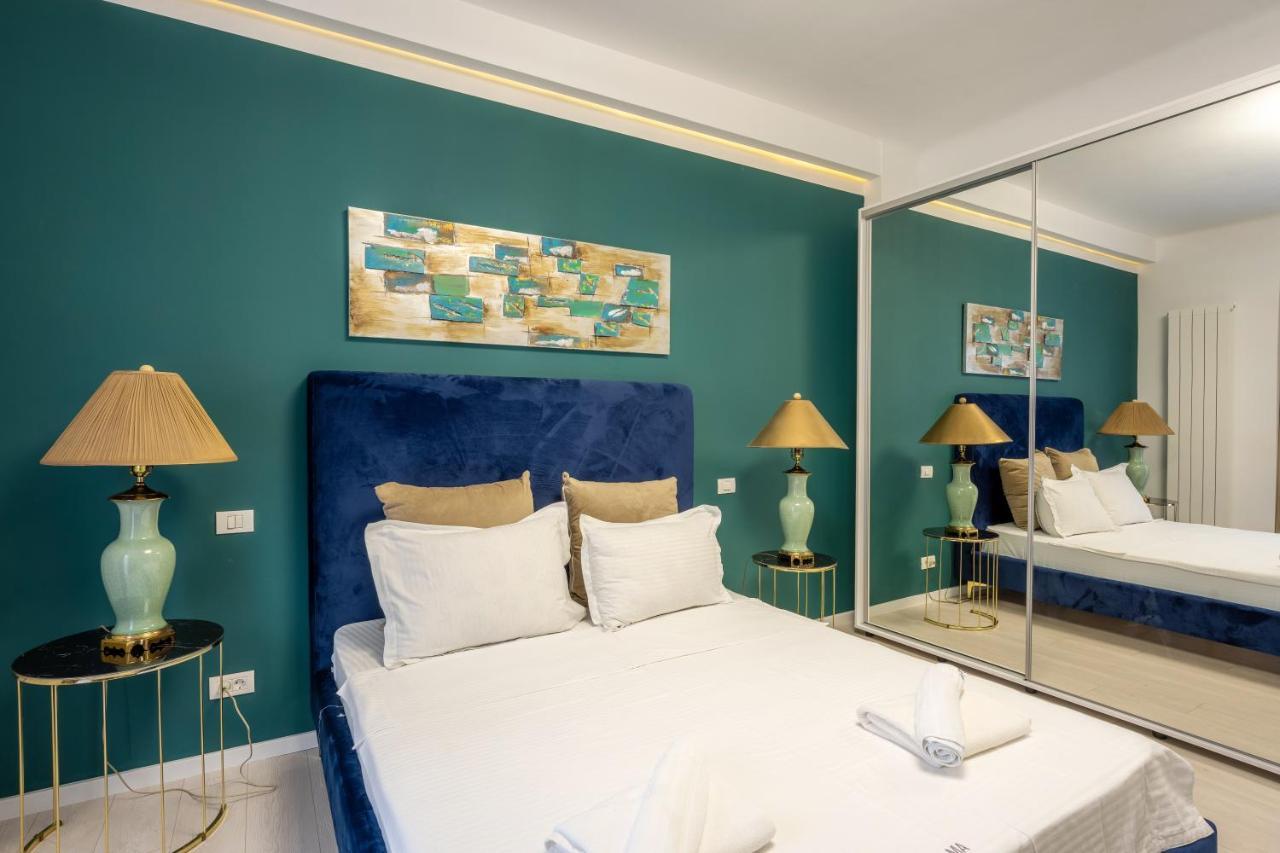 Metropole Apartments - Old City Bukares Bagian luar foto
