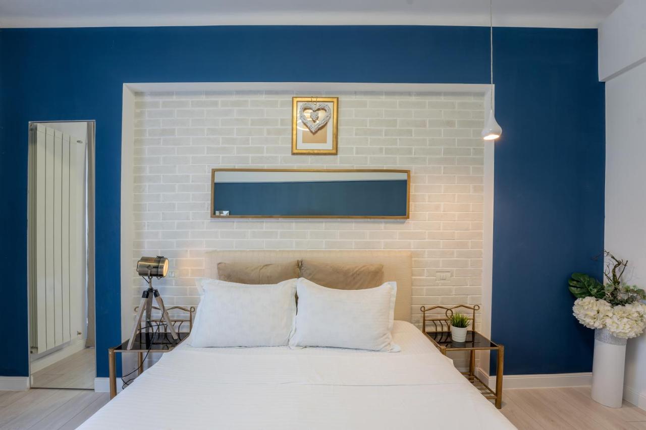 Metropole Apartments - Old City Bukares Bagian luar foto
