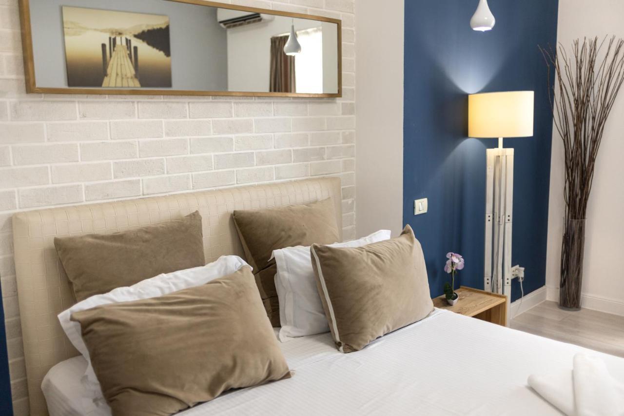 Metropole Apartments - Old City Bukares Bagian luar foto