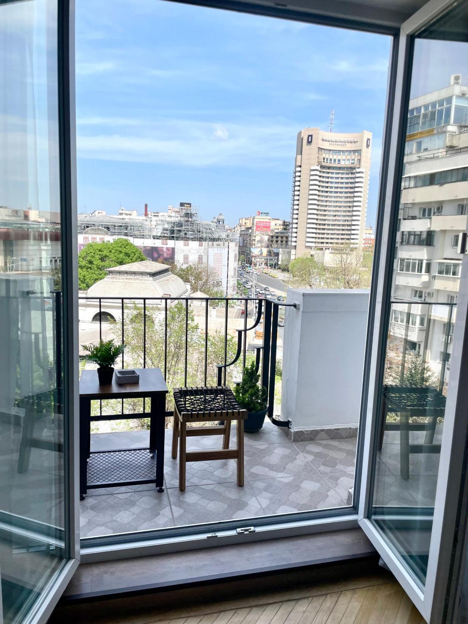 Metropole Apartments - Old City Bukares Bagian luar foto