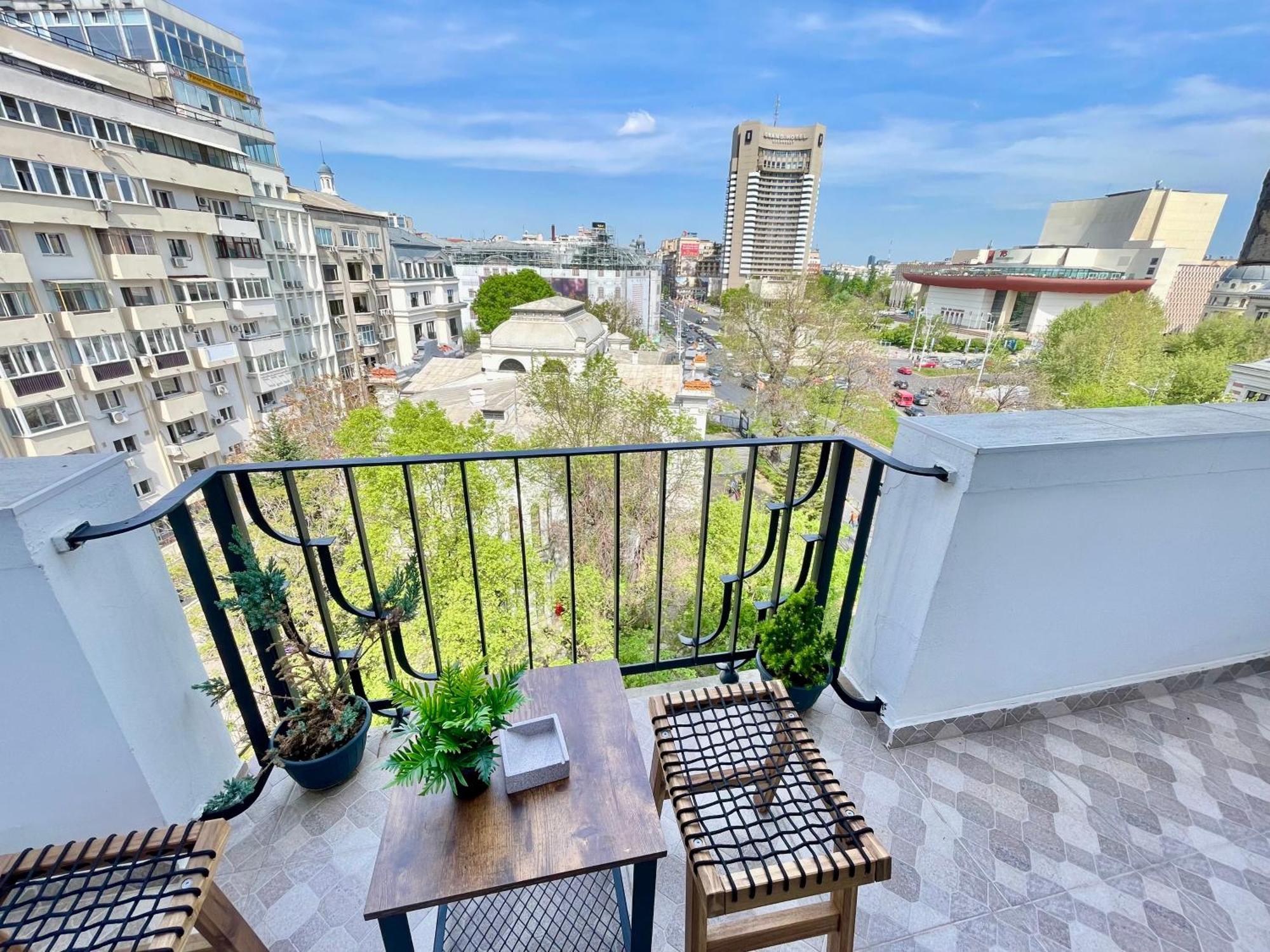 Metropole Apartments - Old City Bukares Bagian luar foto