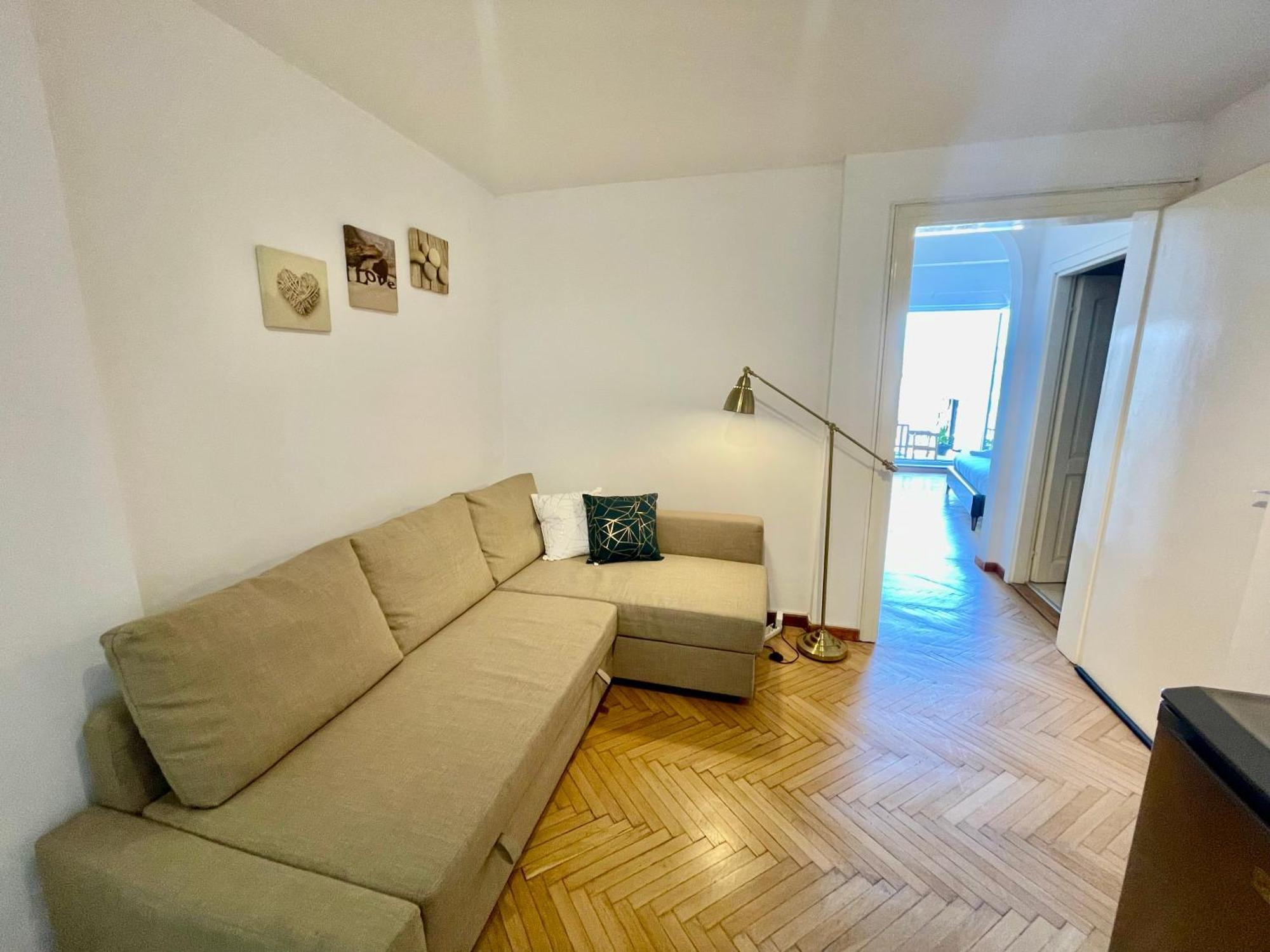 Metropole Apartments - Old City Bukares Bagian luar foto